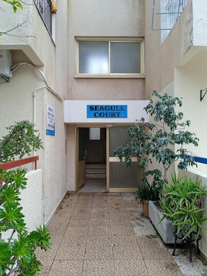 Lovely 2 Bed Apartment In Larnaca City Centre מראה חיצוני תמונה